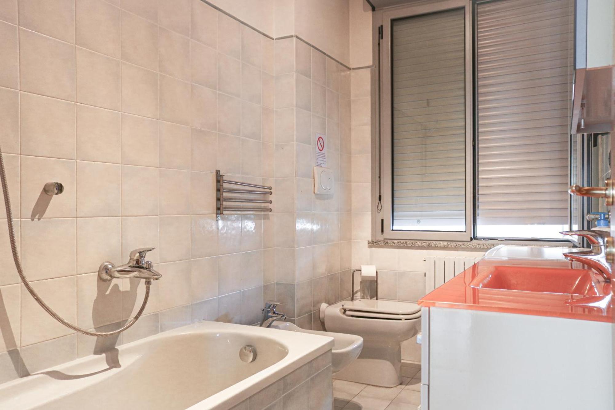 Urban Balcony Hideaway - 3 People * Milan