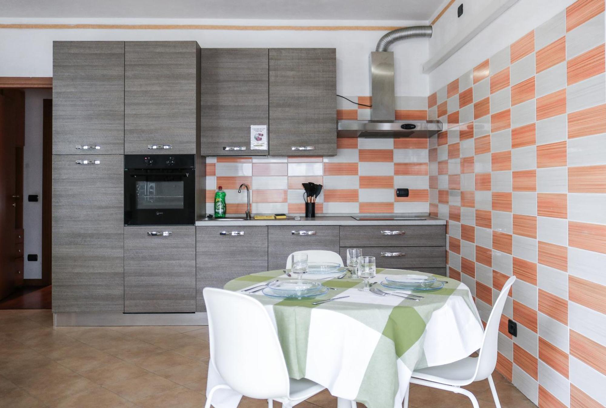 Urban Balcony Hideaway - 3 People * Milan